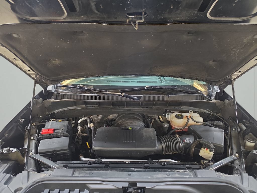 Used 2025 Chevrolet Silverado 1500 LT AWD/4WD image 10