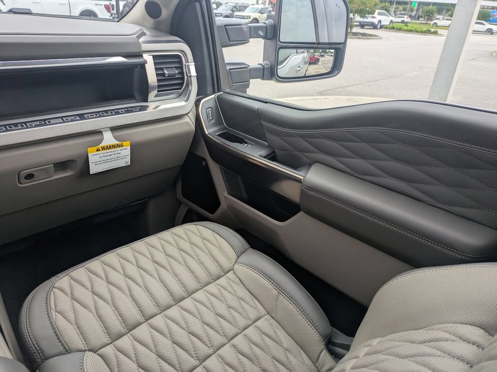 New 2026 Ford F350 Platinum w/ Platinum Plus Package AWD/4WD image 17