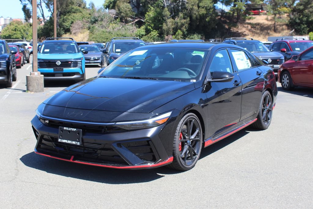 New 2026 Hyundai Elantra N FWD image 3