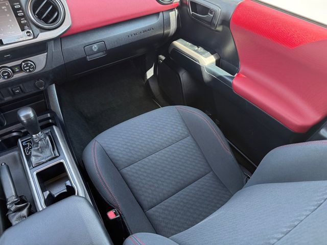 Used 2020 Toyota Tacoma SR5 image 25