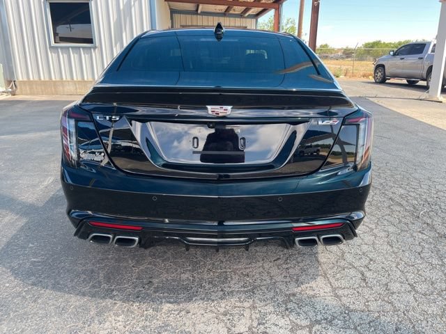 Used 2025 Cadillac CT5 V RWD image 4