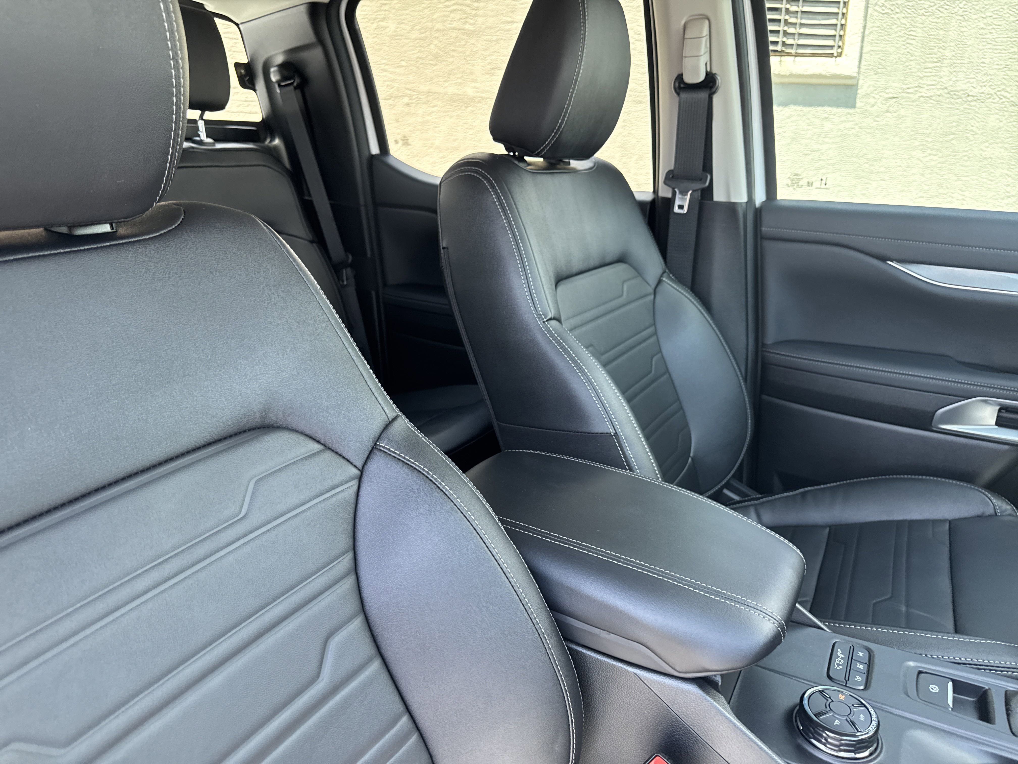 New 2025 Ford Ranger Lariat w/ FX4 Off-Road Package image 17