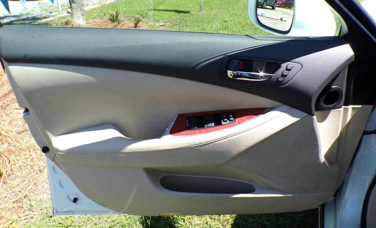 Used 2011 Lexus ES 350 FWD image 31