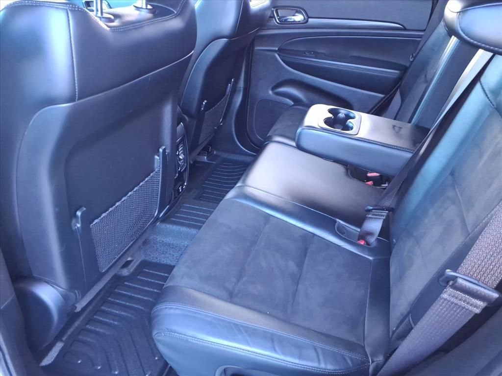 Used 2021 Jeep Grand Cherokee Laredo X image 9