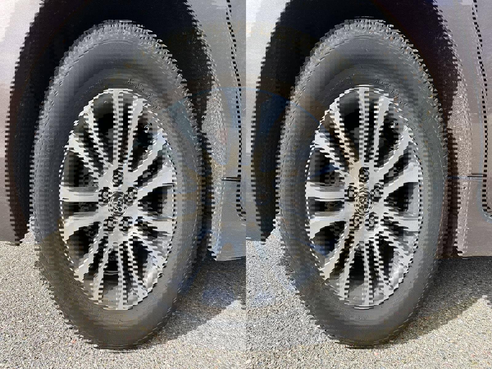 Used 2018 Toyota Sienna XLE w/ XLE Navigation Package image 13