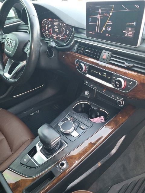 Used 2017 Audi A4 2.0T allroad Premium Plus w/ Technology Package image 10
