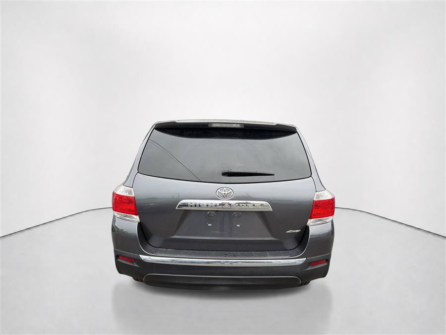 Used 2013 Toyota Highlander 4WD w/ Cold Weather Pkg image 6