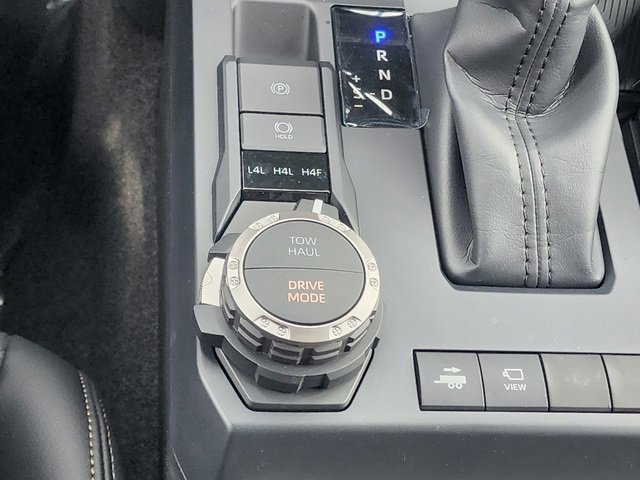 Used 2025 Toyota Tacoma Limited image 25