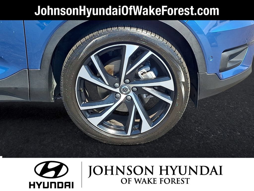 Used 2021 Volvo XC40 T5 R-Design w/ Advanced Package AWD/4WD image 27
