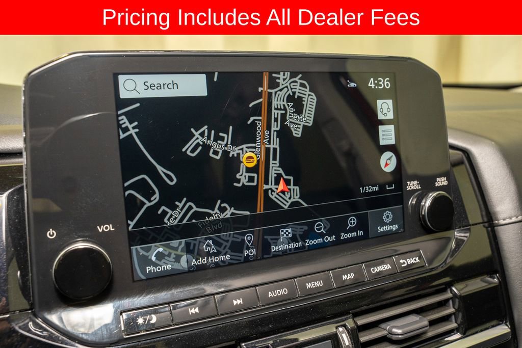 Used 2023 Nissan Pathfinder SL AWD/4WD image 15