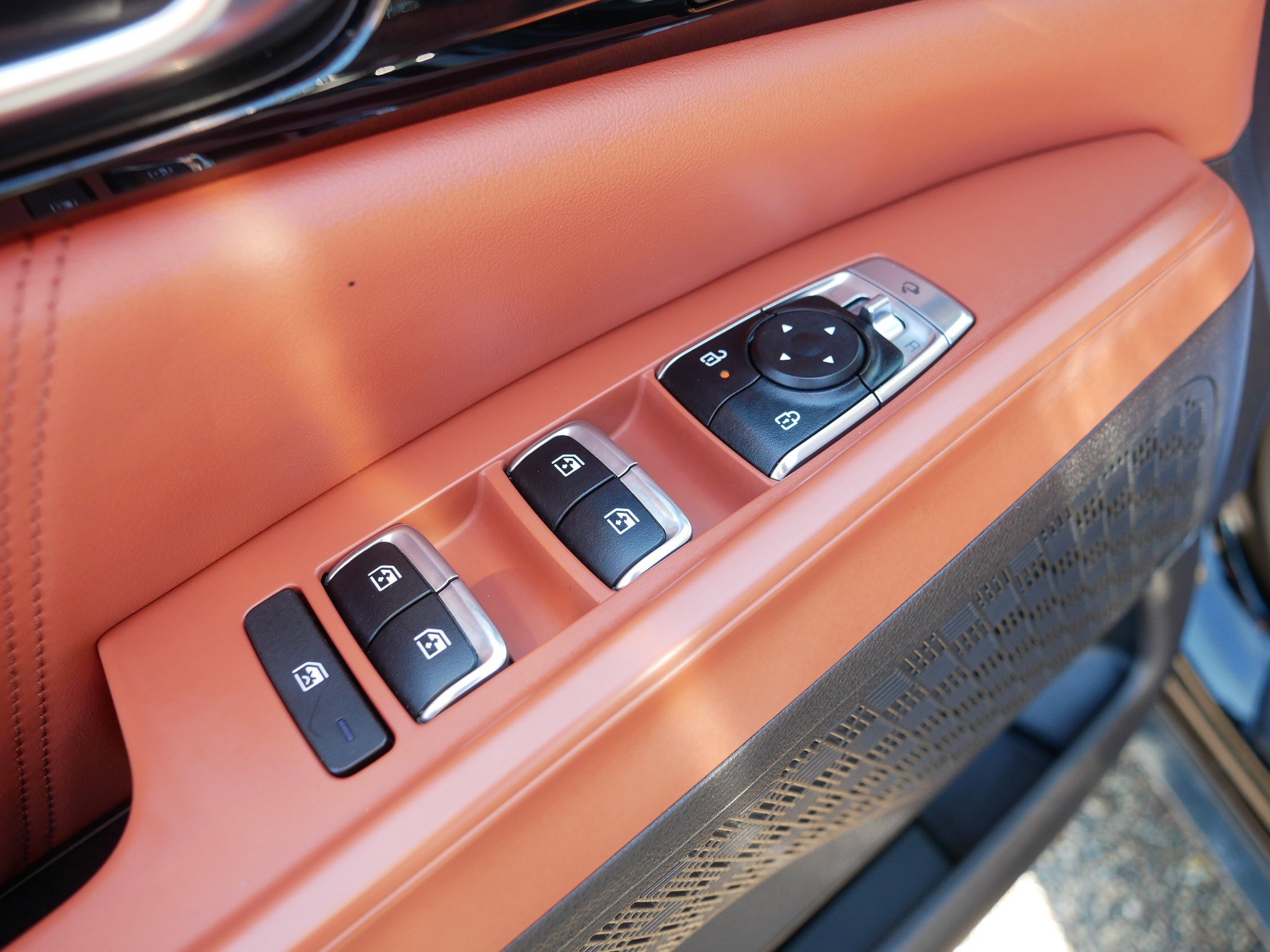 Used 2025 Kia Carnival SX Prestige image 19