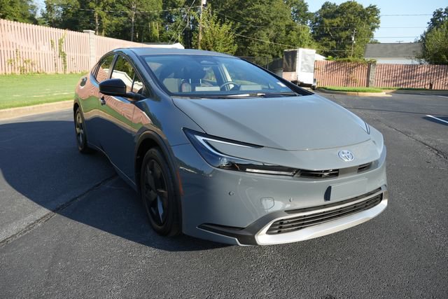 Used 2026 Toyota Prius Plug-In Hybrid FWD image 1