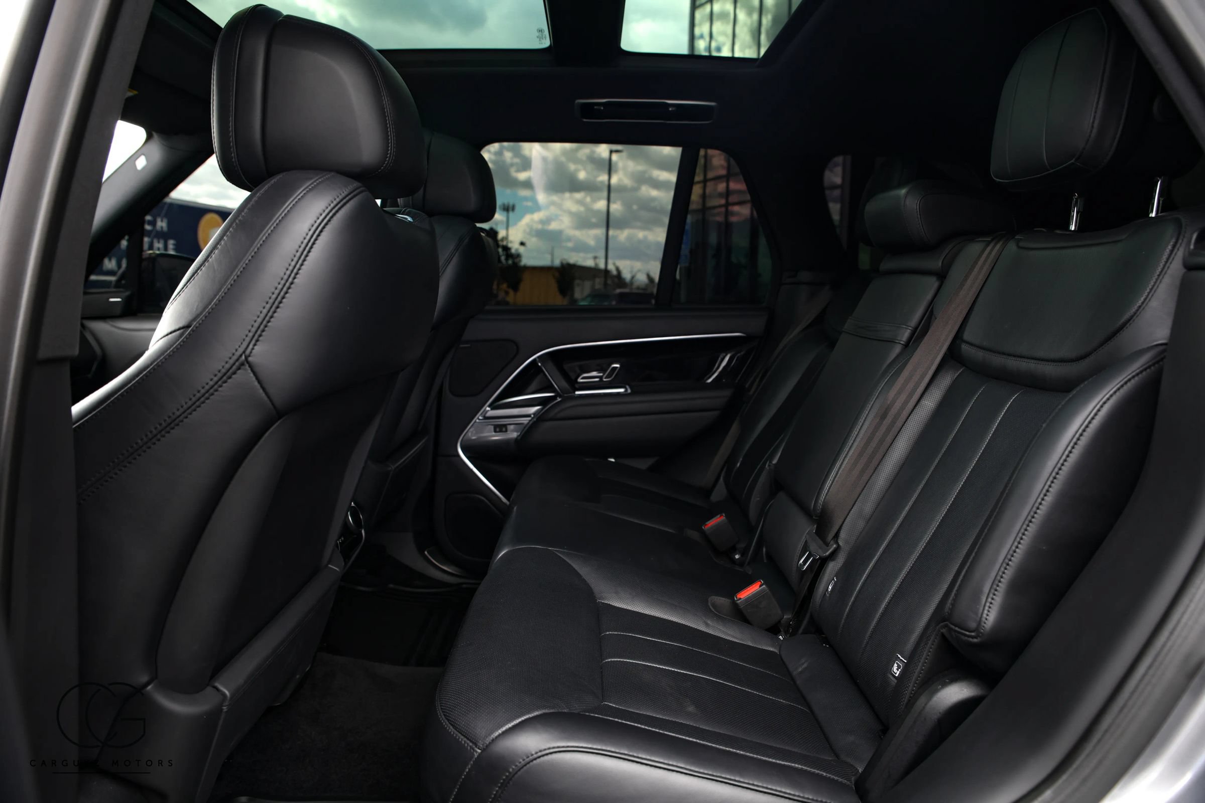 Used 2023 Land Rover Range Rover SE AWD/4WD image 25