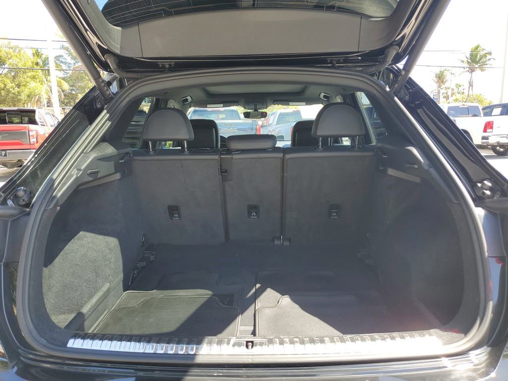 Used 2023 Audi Q3 2.0T Premium image 10