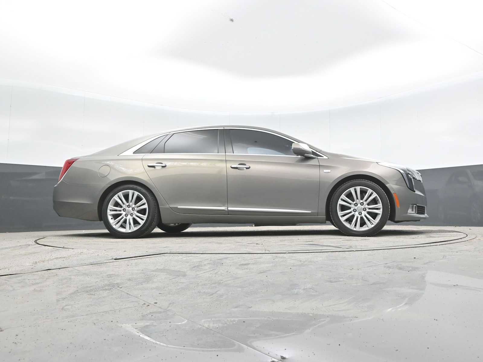 Used 2019 Cadillac XTS Luxury FWD image 29