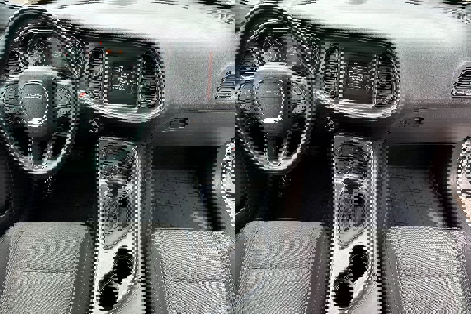 Used 2015 Dodge Challenger R/T w/ Quick Order Package 28B R/T RWD image 3