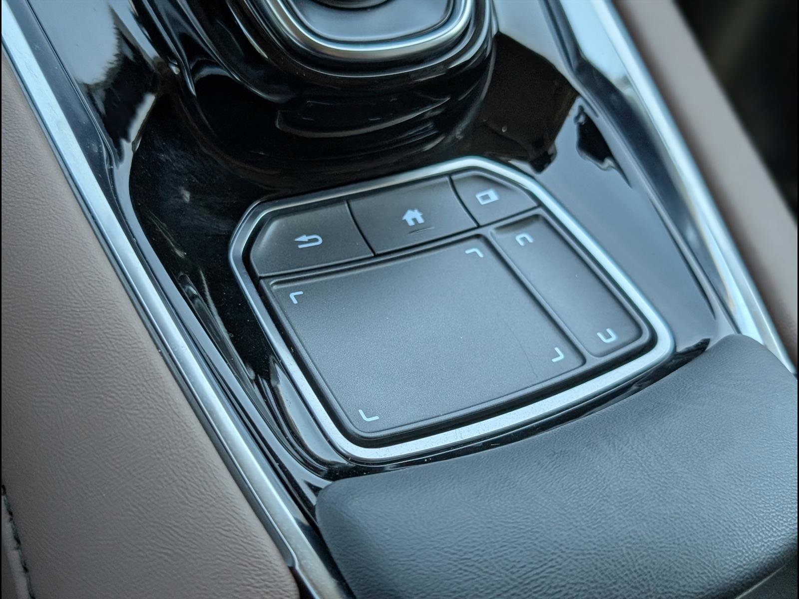 Used 2024 Acura RDX Advance Package image 17