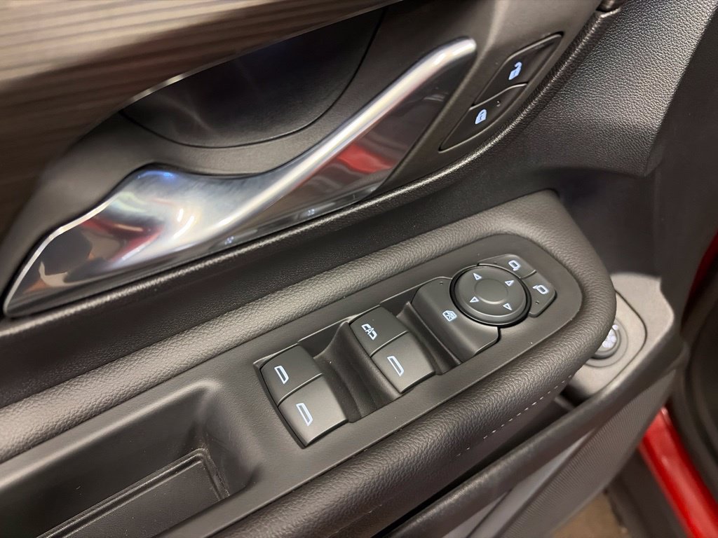 Used 2023 GMC Terrain SLE w/ Driver Convenience Package AWD/4WD image 24