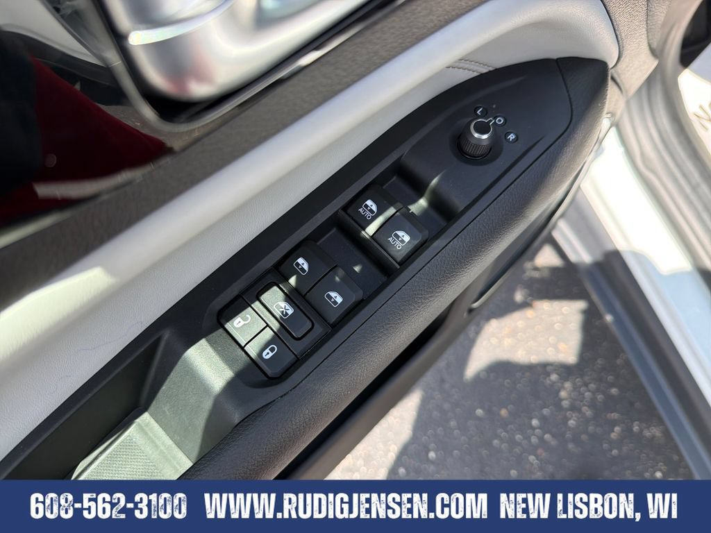 Used 2025 Jeep Compass Limited AWD/4WD image 11