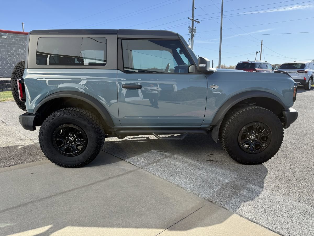 Used 2022 Ford Bronco Wildtrak image 3