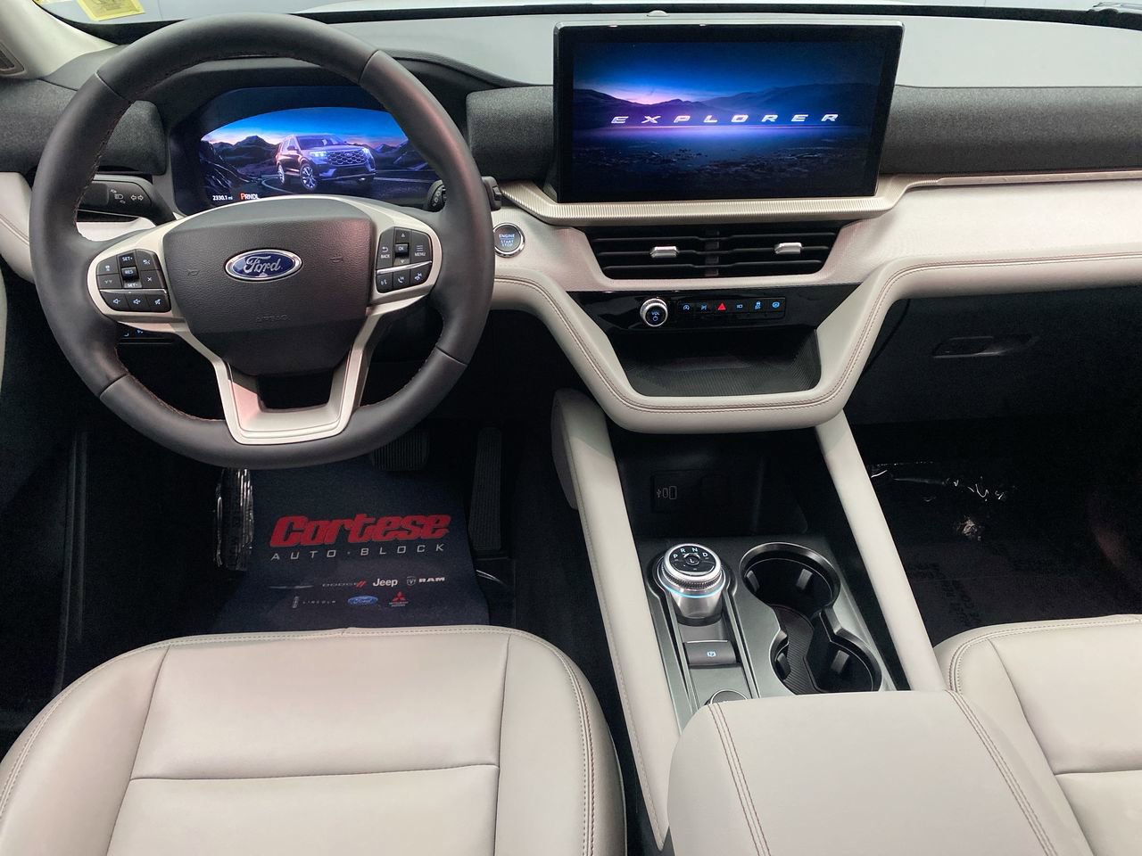 New 2026 Ford Explorer Active w/ Active Comfort Package AWD/4WD image 15