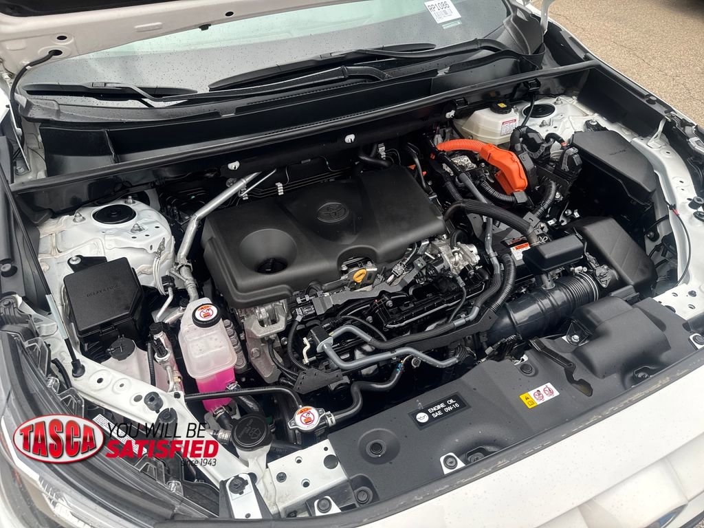 Used 2024 Toyota RAV4 LE AWD/4WD image 44