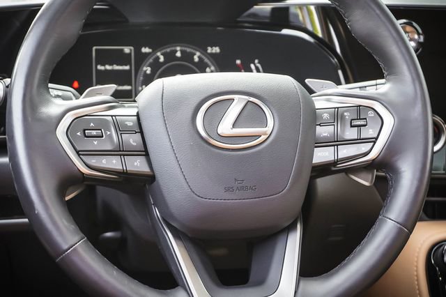 Used 2025 Lexus NX 250 FWD w/ Accessory Package (2T) image 13