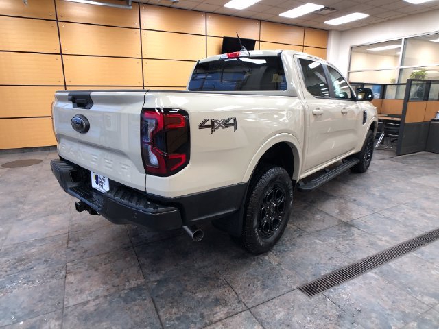 New 2026 Ford Ranger Lariat w/ Black Appearance Package AWD/4WD image 7