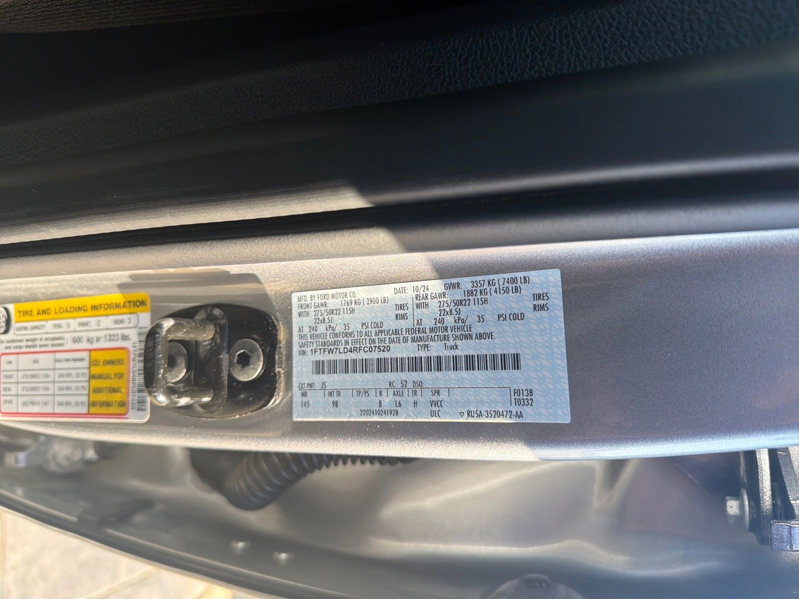 Certified 2024 Ford F150 Platinum w/ Equipment Group 702A High image 31