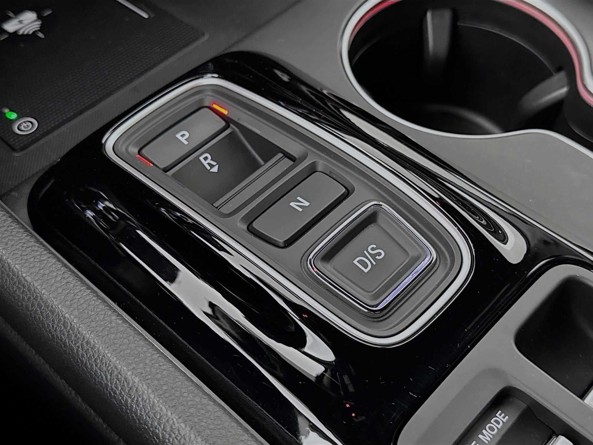 Certified 2025 Honda Pilot Black Edition image 17