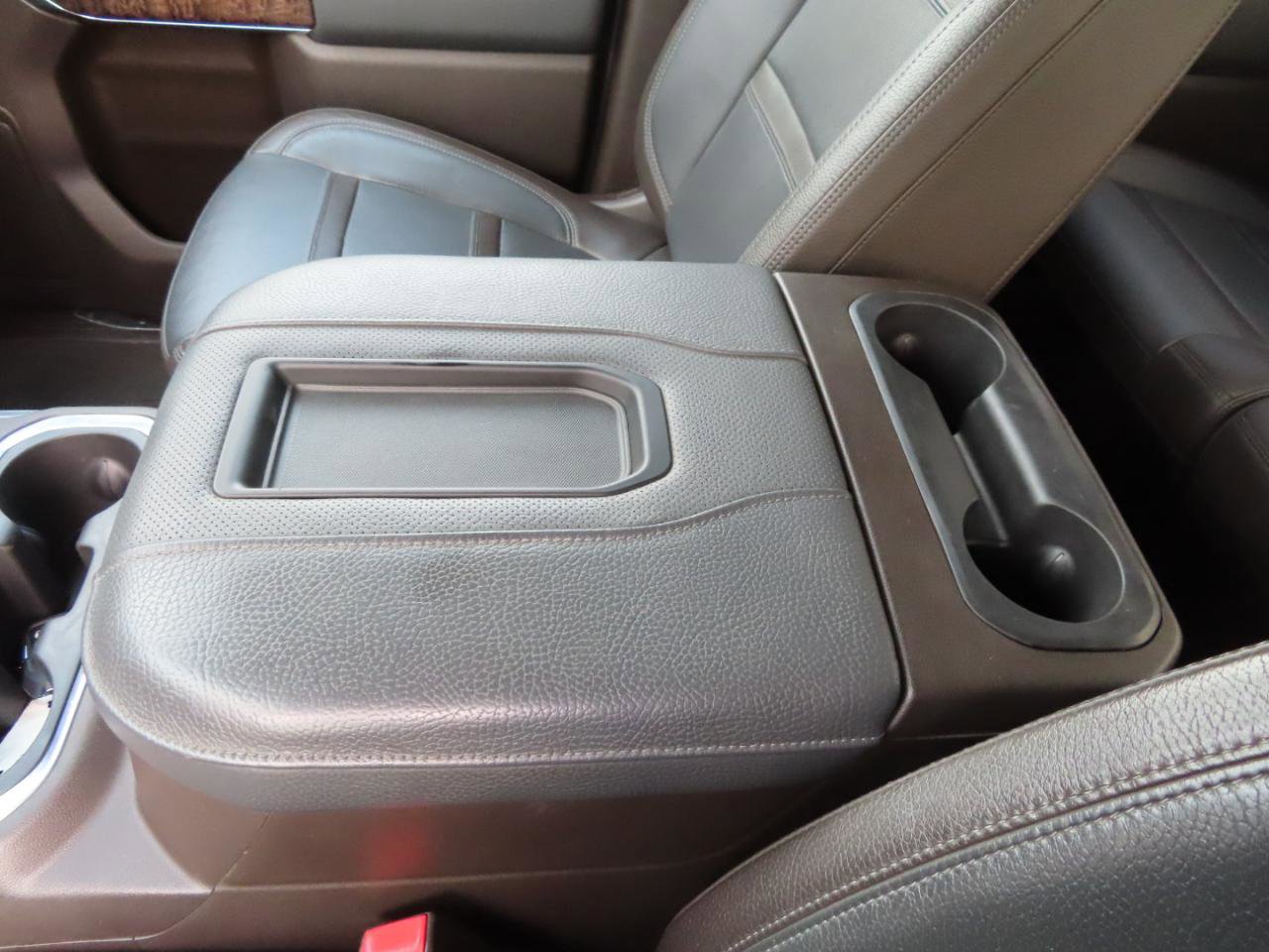 Used 2020 GMC Sierra 3500 Denali image 42