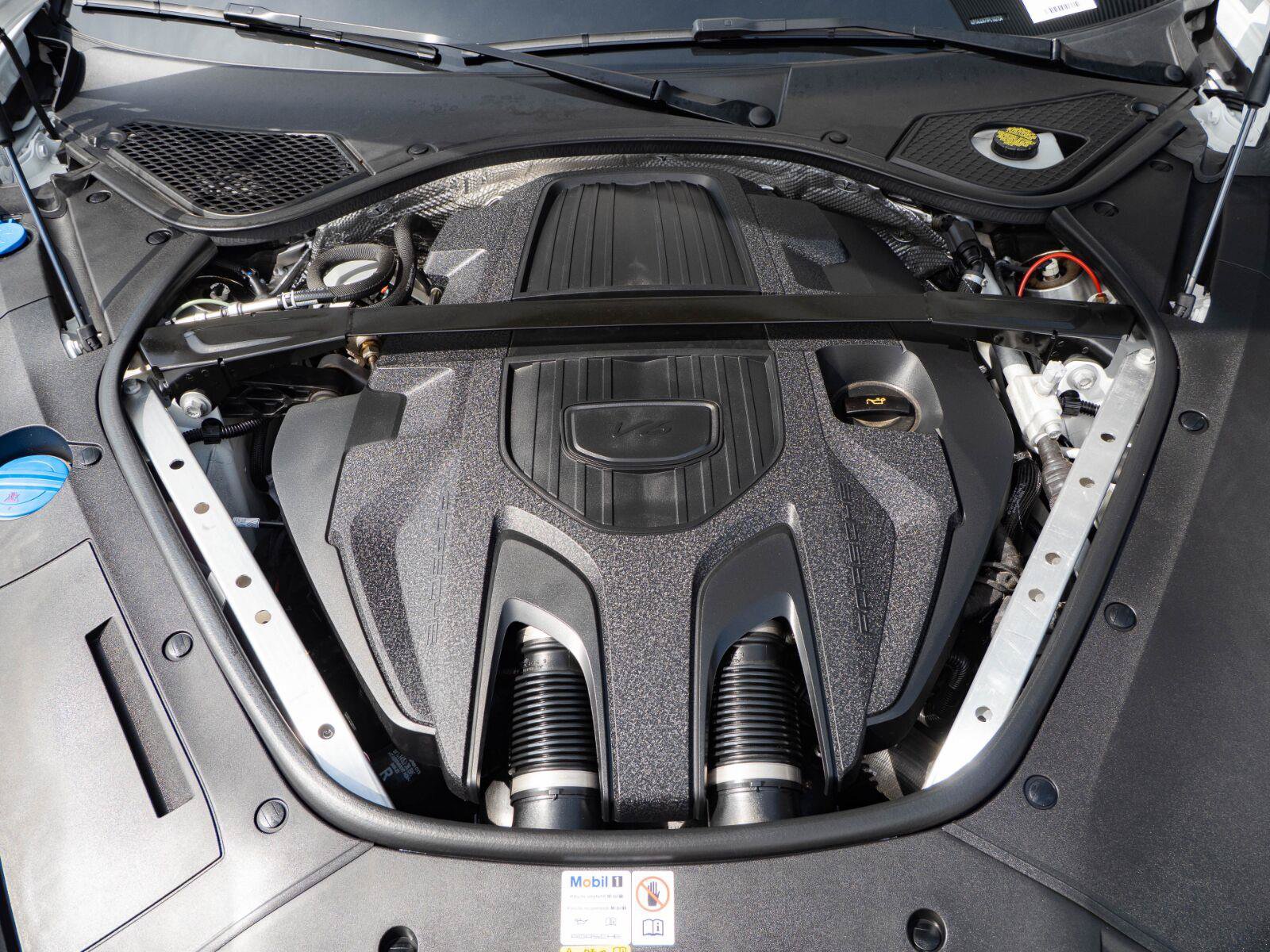 Used 2023 Porsche Panamera Platinum Edition RWD image 34