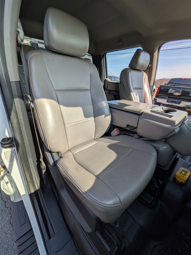 Used 2017 Ford F550 4x4 Crew Cab Super Duty image 24
