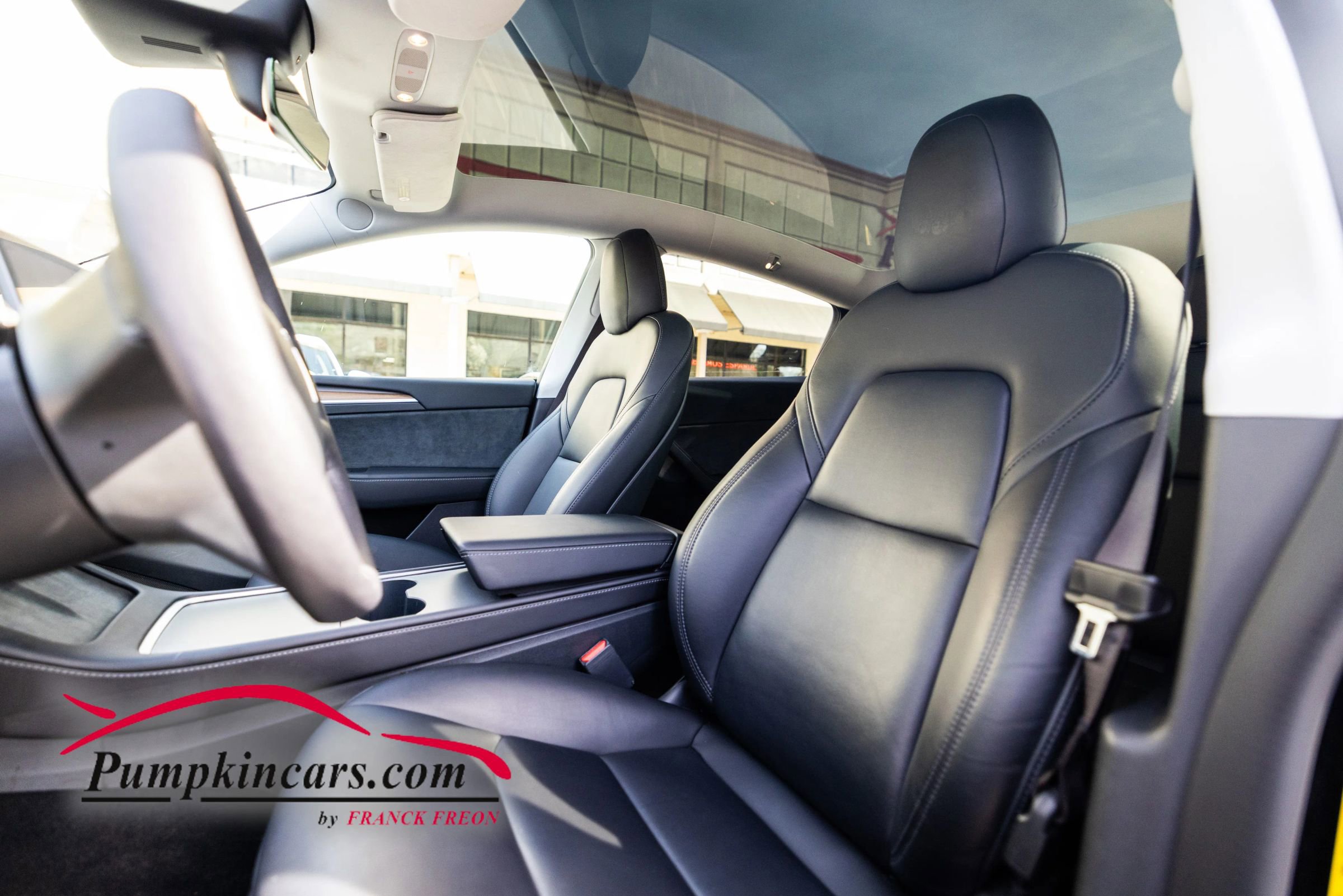 Used 2022 Tesla Model Y Long Range image 24