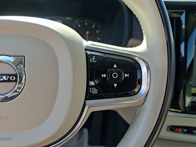 Used 2017 Volvo S90 T6 Inscription w/ Vision Package image 23