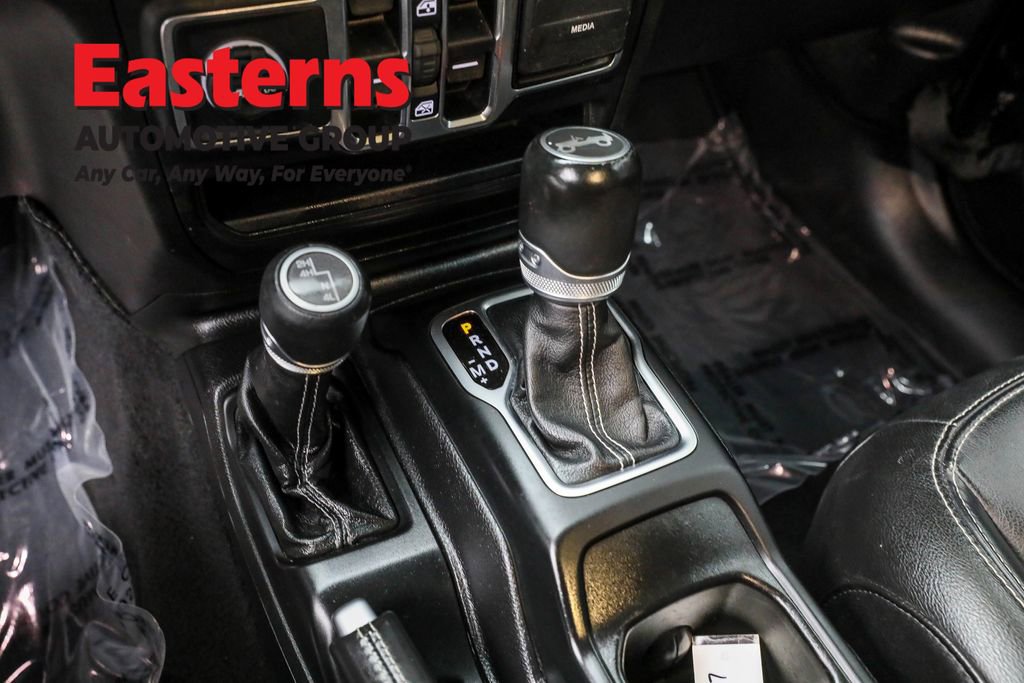 Used 2019 Jeep Wrangler Unlimited Sahara w/ Cold Weather Group image 13