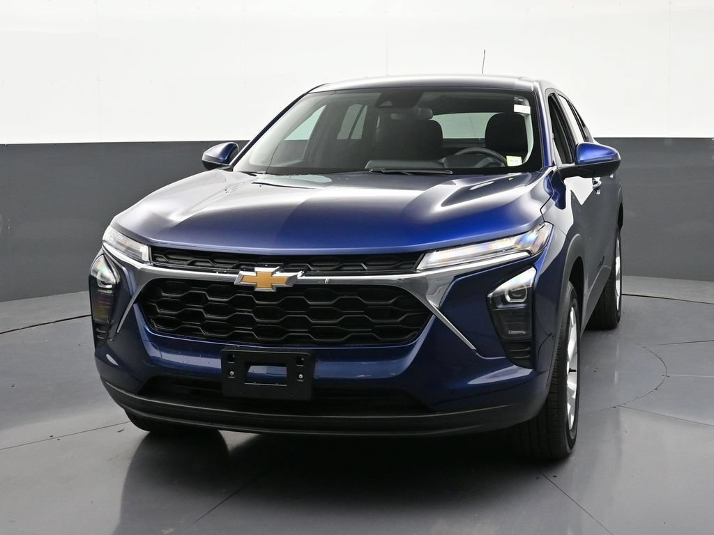 Certified 2024 Chevrolet Trax LS w/ LS Convenience Package FWD image 8
