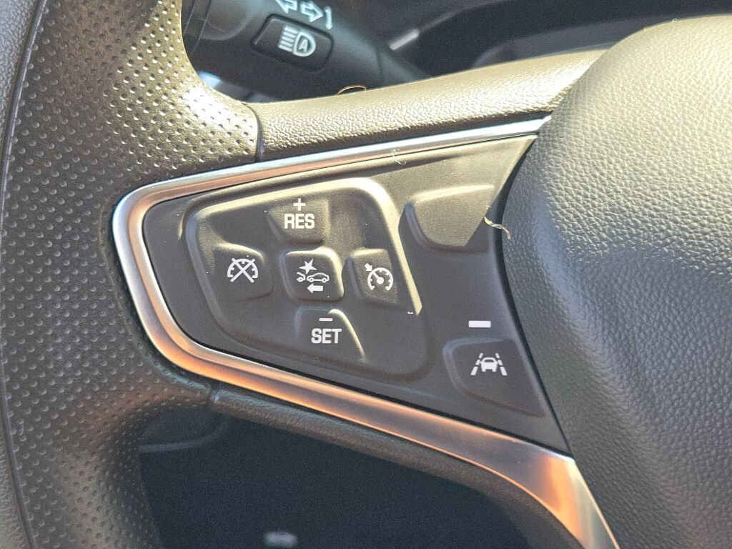 Certified 2024 Chevrolet Equinox LS w/ Driver Confidence II Package AWD/4WD image 32