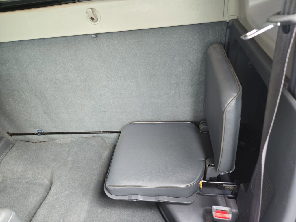 Used 2002 Nissan Frontier XE image 24