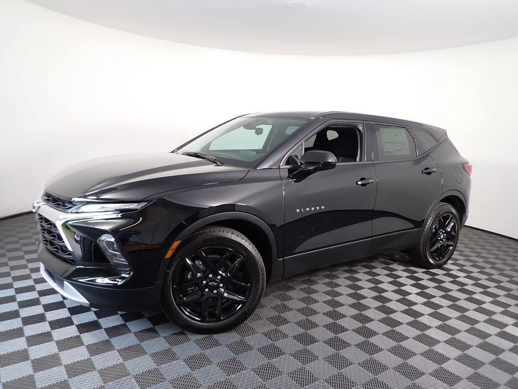 New 2026 Chevrolet Blazer LT w/ LPO, Floor Liner Package AWD/4WD image 11