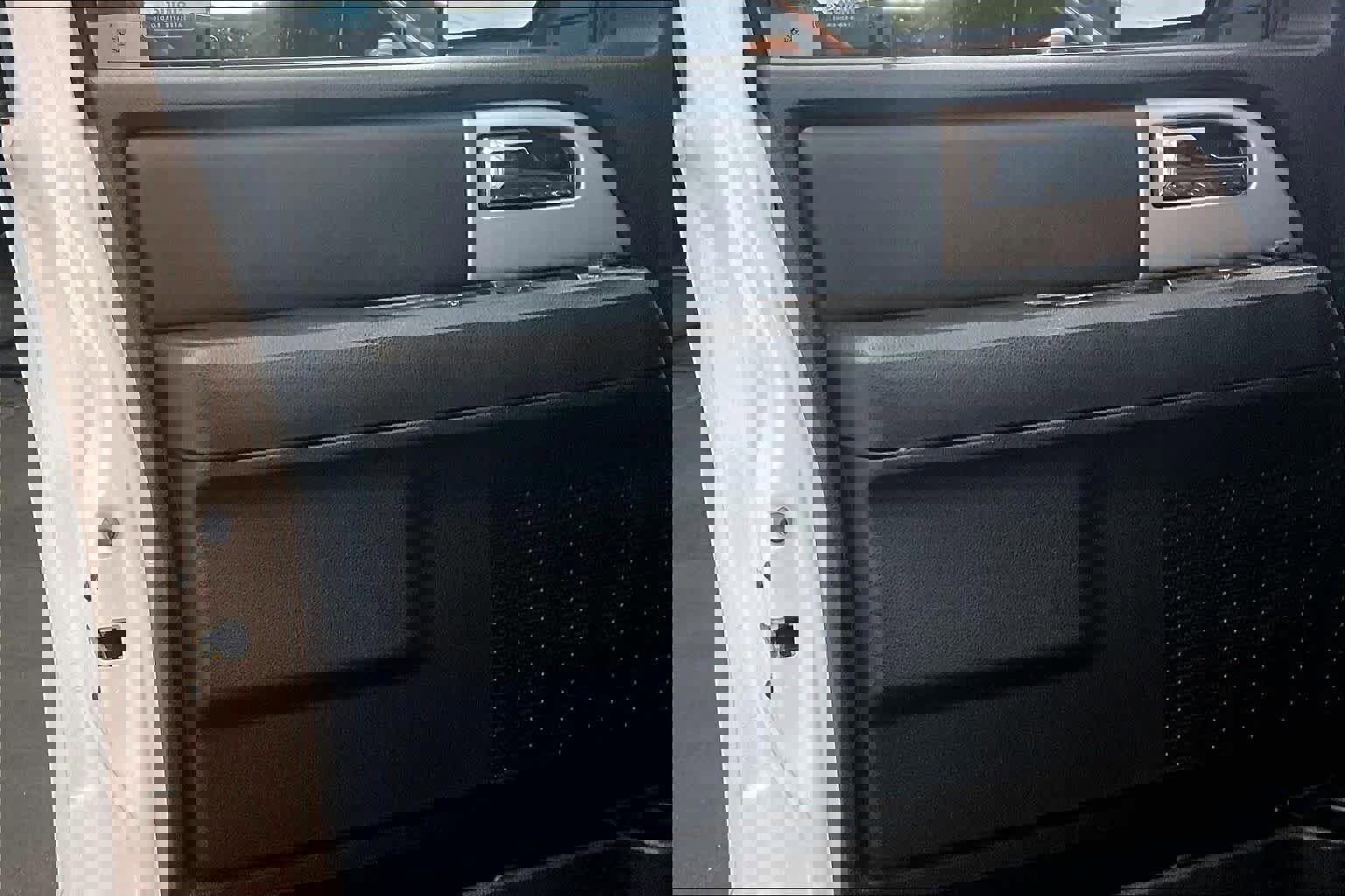 Used 2017 Ford Expedition EL Limited w/ Equipment Group 301A image 20