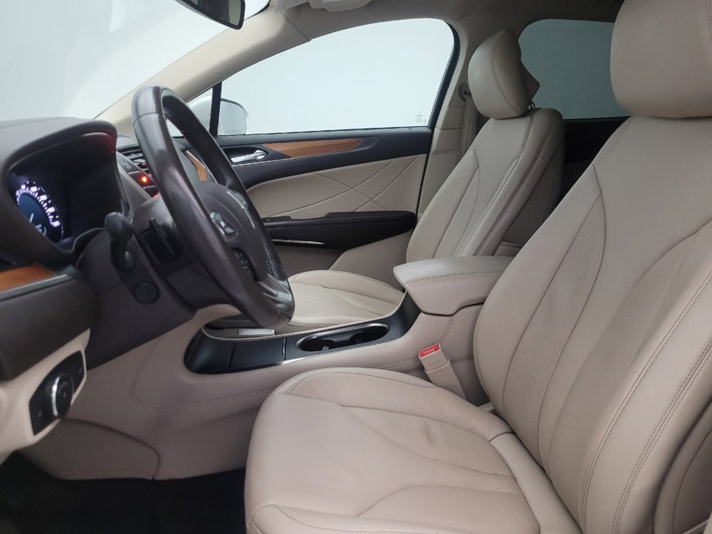 Used 2018 Lincoln MKC Select w/ Select Plus Package FWD image 17