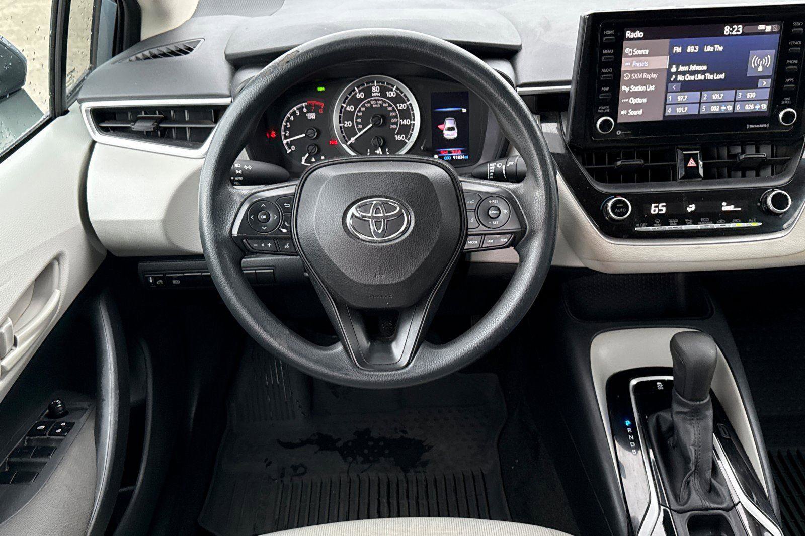 Used 2022 Toyota Corolla LE image 12