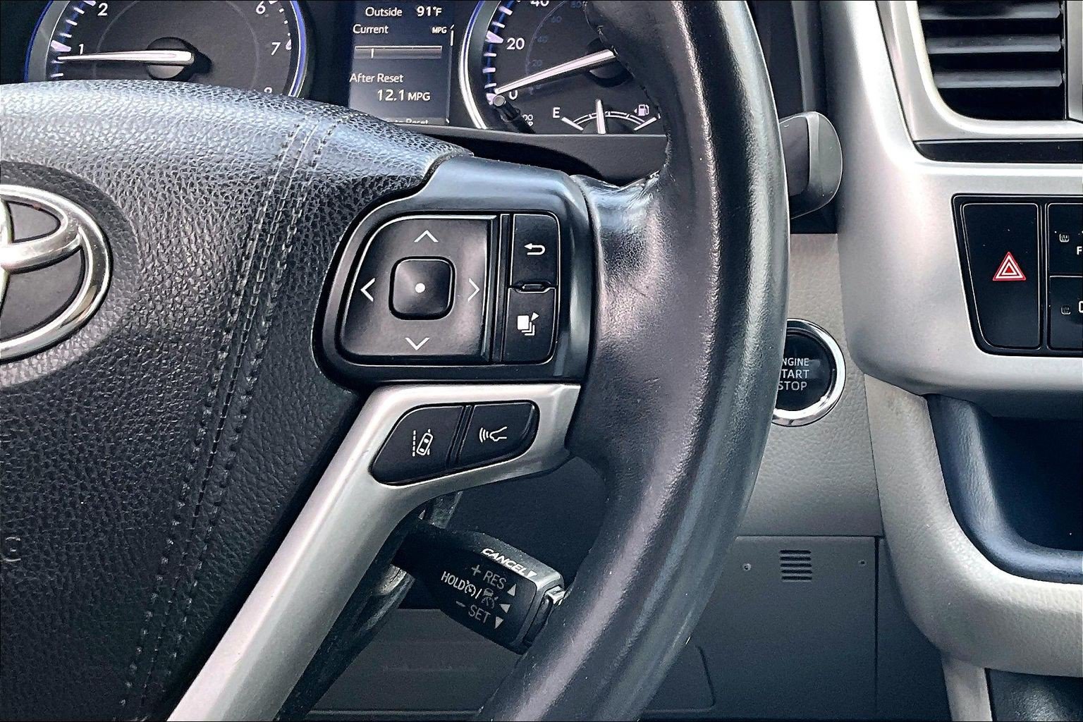 Used 2017 Toyota Highlander Limited w/ Carpet Mat Package FWD image 20