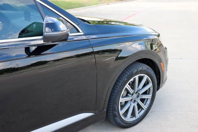 Used 2018 Audi Q7 3.0T Prestige w/ Prestige Package image 9