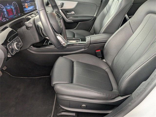 Used 2025 Mercedes-Benz CLA 250 4MATIC image 14