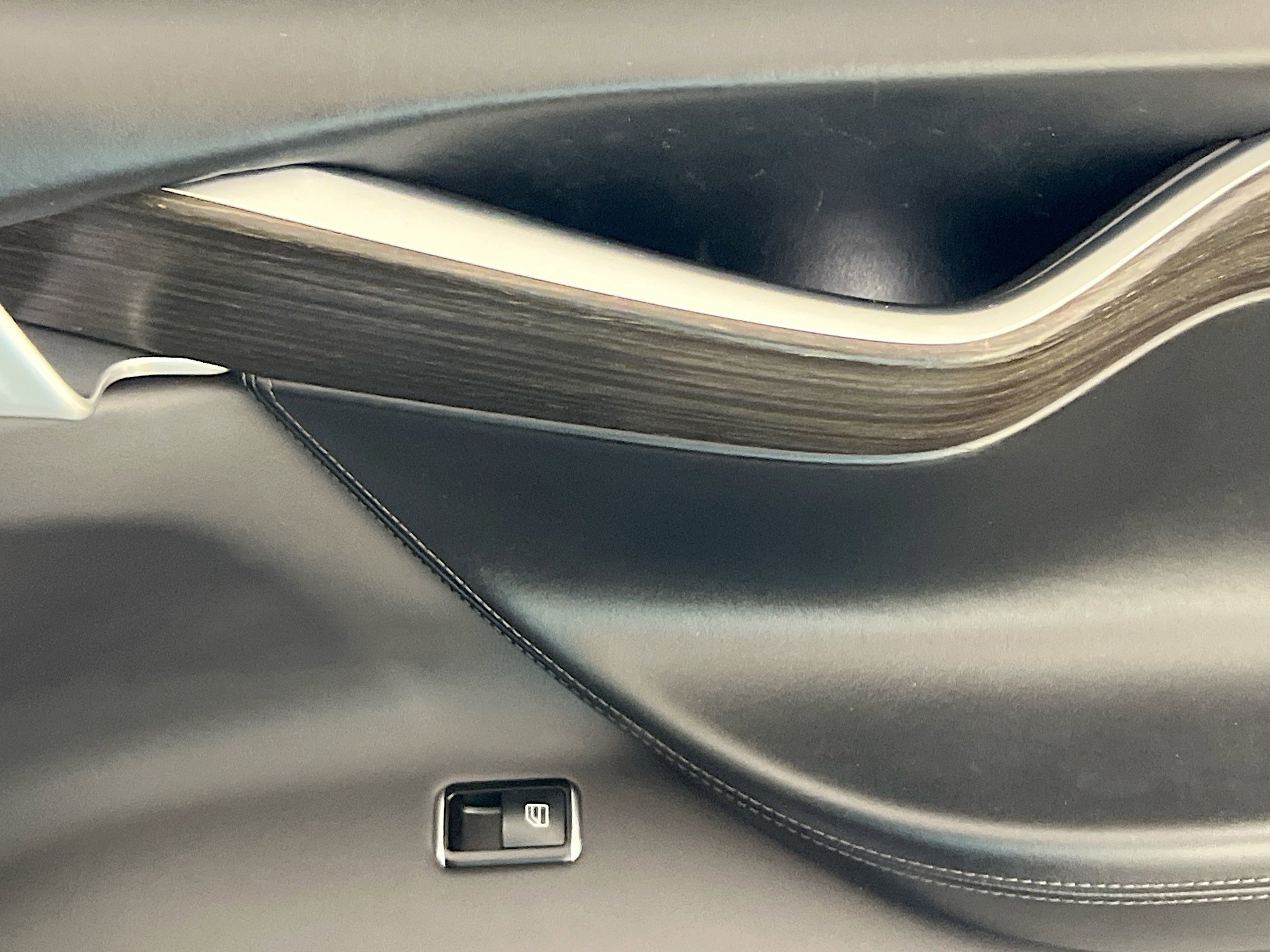 Used 2016 Tesla Model X 90D image 30