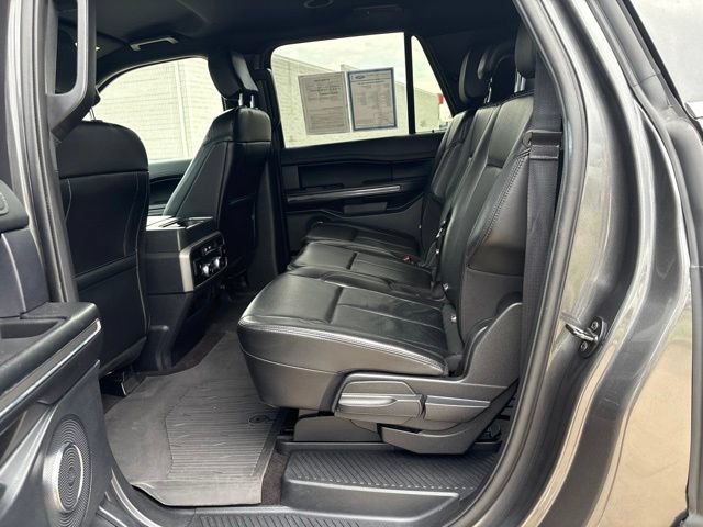 Used 2020 Ford Expedition Max XLT w/ Equipment Group 202A AWD/4WD image 20