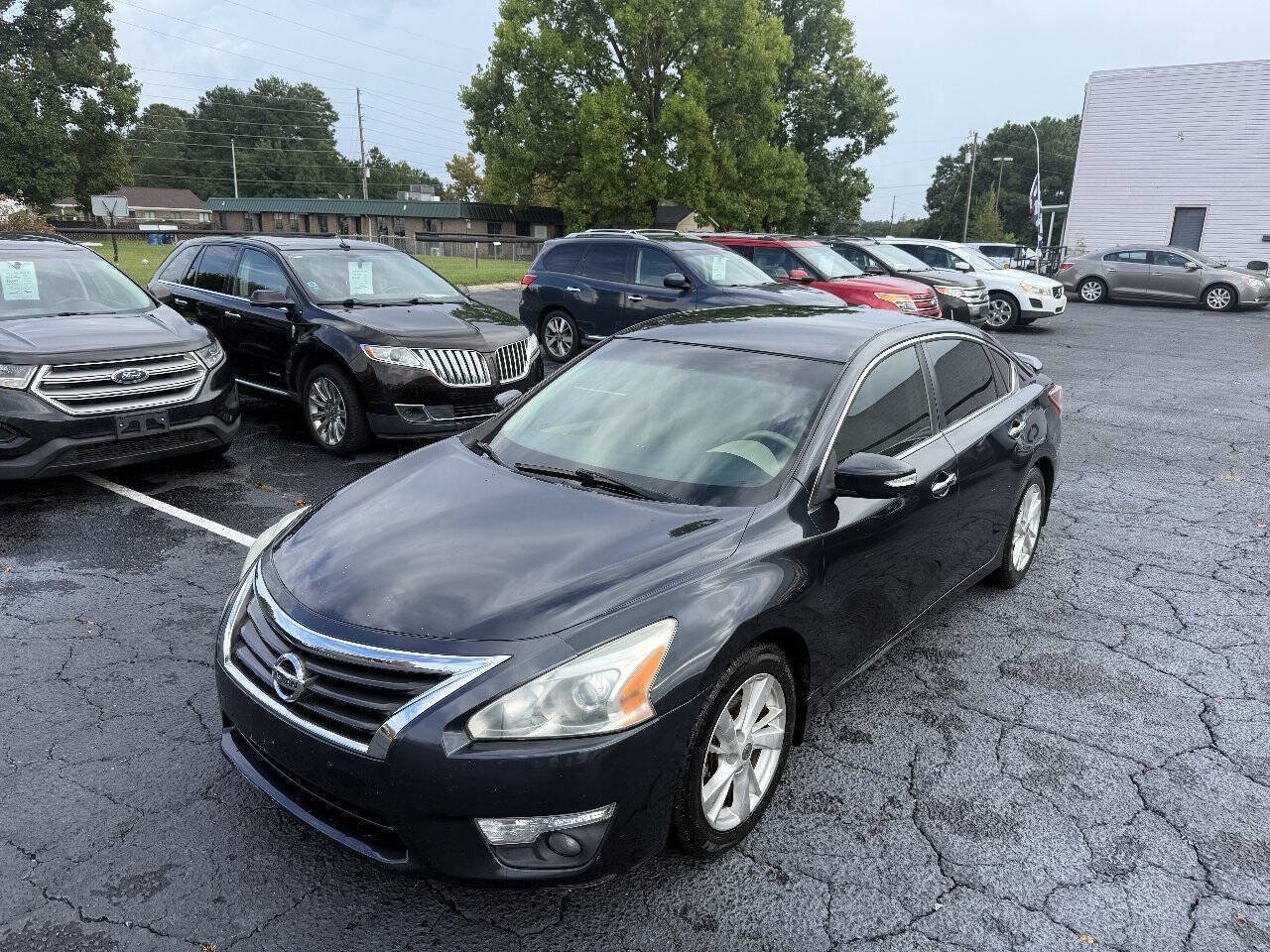 Used 2013 Nissan Altima 2.5 SL FWD image 2