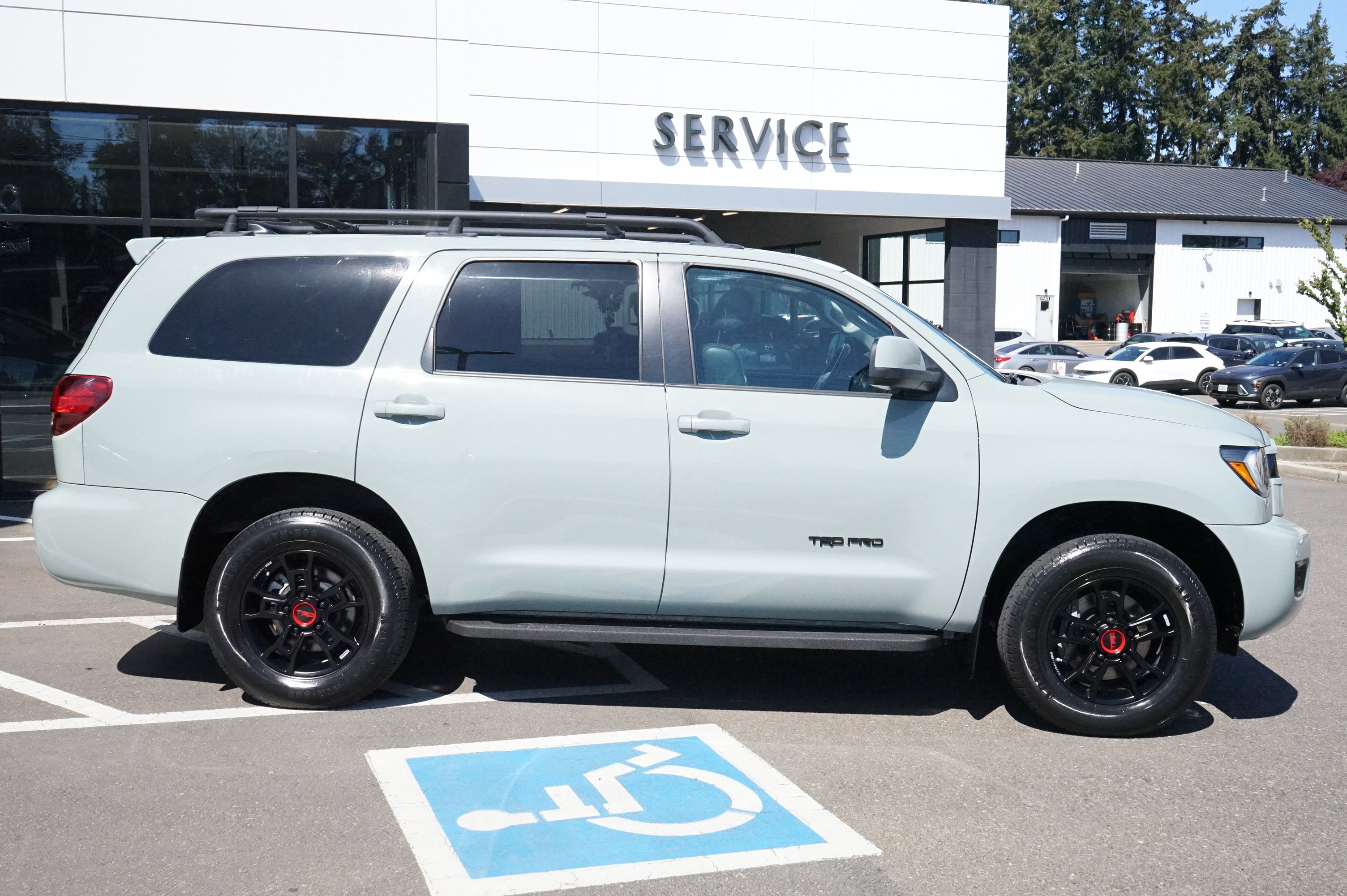 Used 2021 Toyota Sequoia TRD Pro AWD/4WD image 2